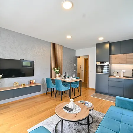 Adams Lux * Zlatibor